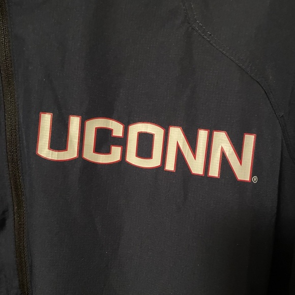 Nike UConn Huskies Storm-Fit 1/4 zip Windbreaker SZ XL Basketball March Madness - Picture 3 of 13